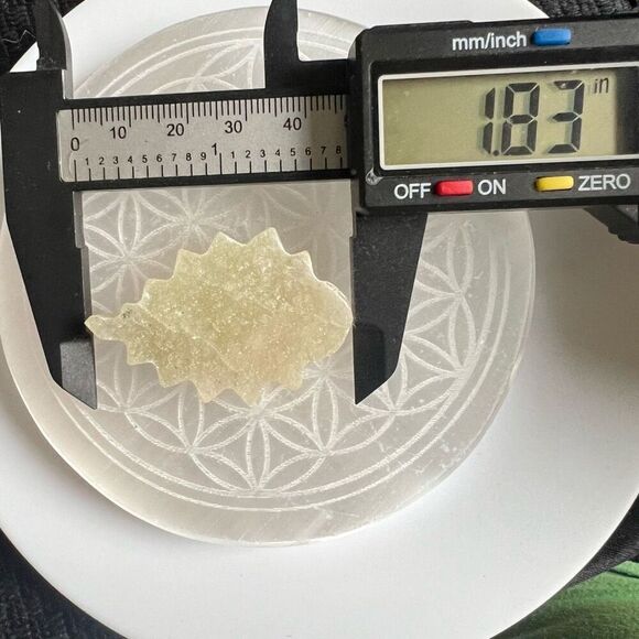 Sugar Quartz Crystal Cluster Leaf (#2)‎ - Picture 7 of 11